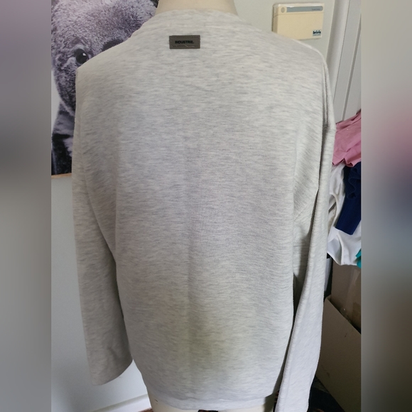 Industrie basic sweater size small - Picture 6 of 10